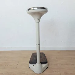 Best Pamono Industrial Personal Scale from Seca, 1950s