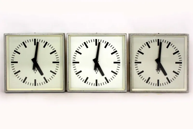Pamono Industrial Square Railway Clocks from Pragotron, 1980s, Set of 3