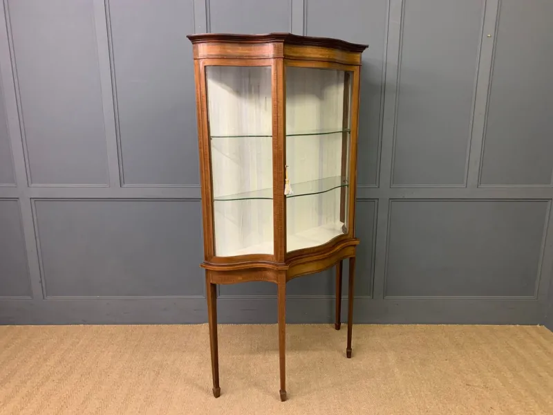 Pamono Inlaid Mahogany Display Cabinet from Maple & Co., 1900> Cabinets & Wardrobes