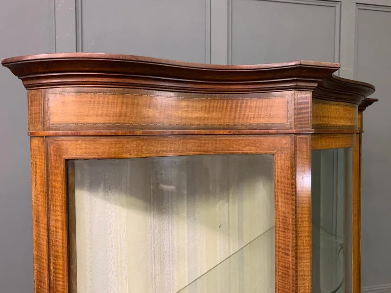 Pamono Inlaid Mahogany Display Cabinet from Maple & Co., 1900> Cabinets & Wardrobes