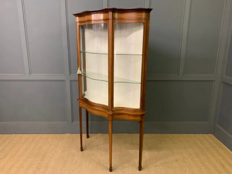Pamono Inlaid Mahogany Display Cabinet from Maple & Co., 1900> Cabinets & Wardrobes