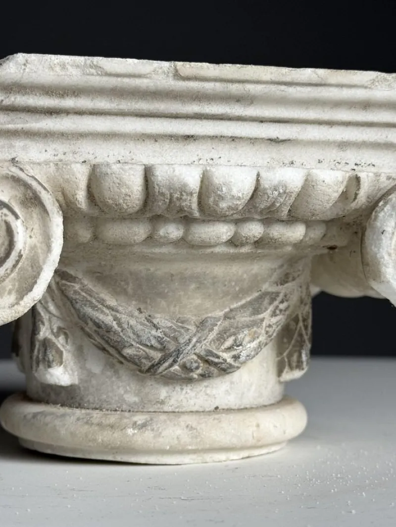 Pamono Ionic Hand Carved Marble Capital> Pedestals And Columns