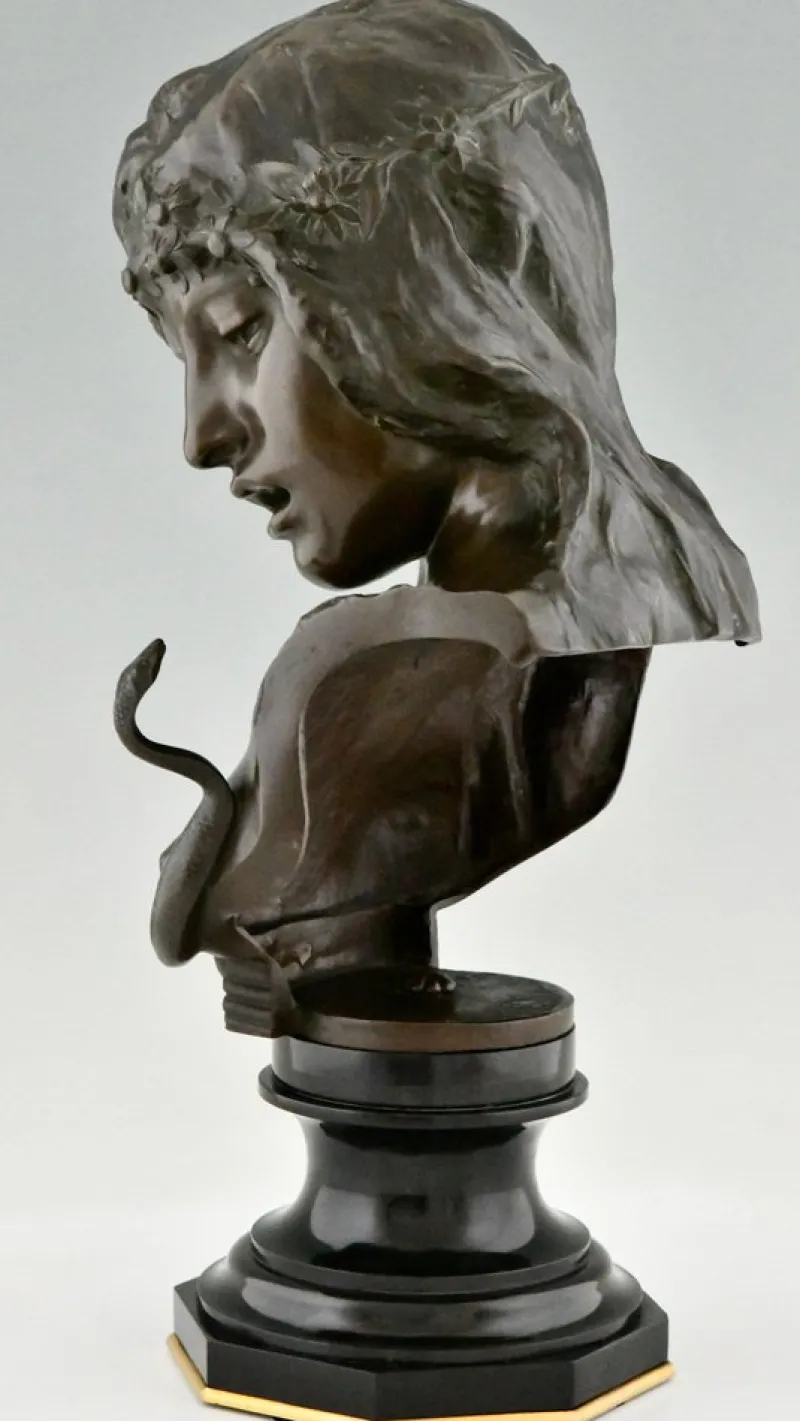 Pamono Isidore De Rudder, Art Nouveau Cleopatra Bust with Snake, 1900, Bronze & Marble> Art Nouveau