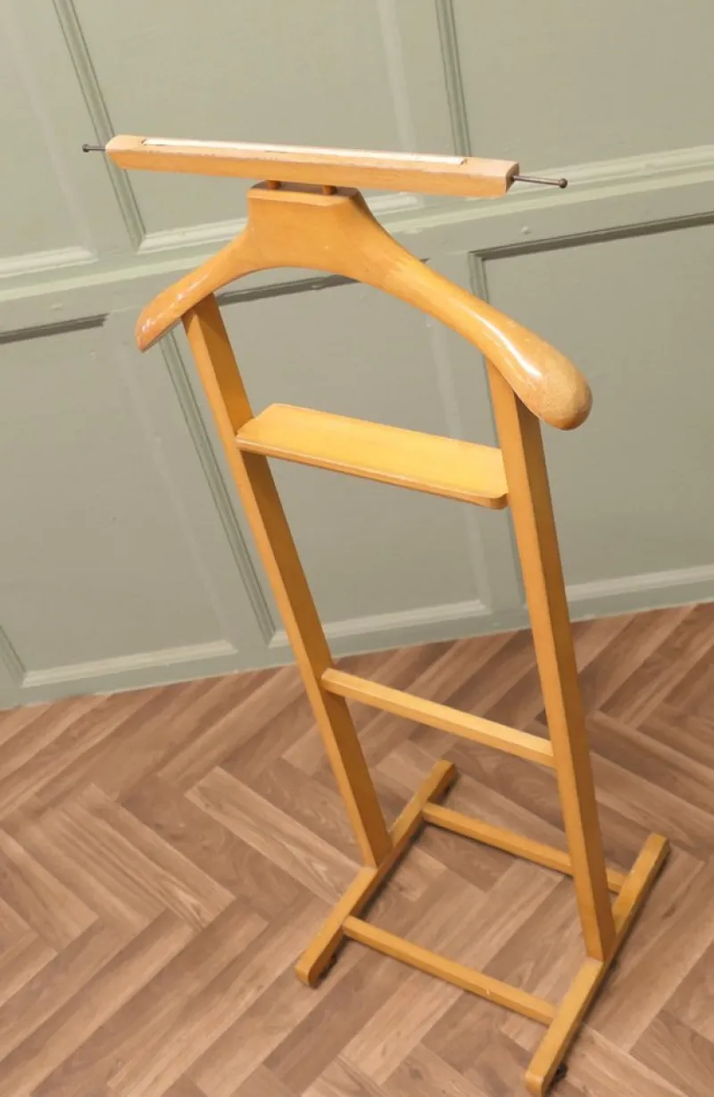 Sale Pamono Italian Art Deco Gentleman's Standing Valet or Suit Hanger, 1960