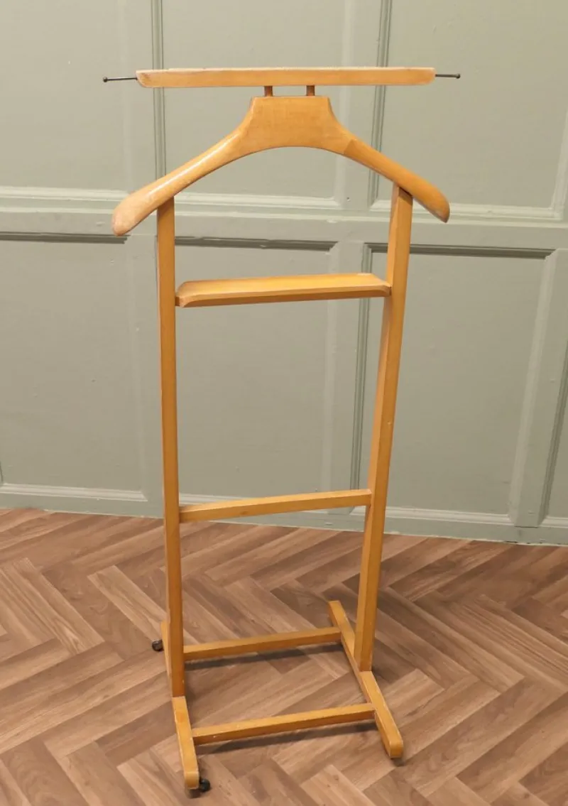 Sale Pamono Italian Art Deco Gentleman's Standing Valet or Suit Hanger, 1960