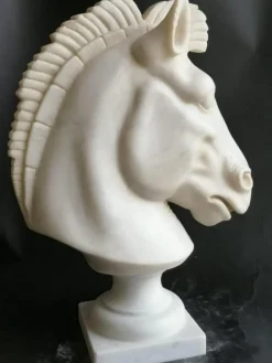 Pamono Italian Artist, Horse Head, Early 20th Century, Carrara Marble><noscript><img width=
