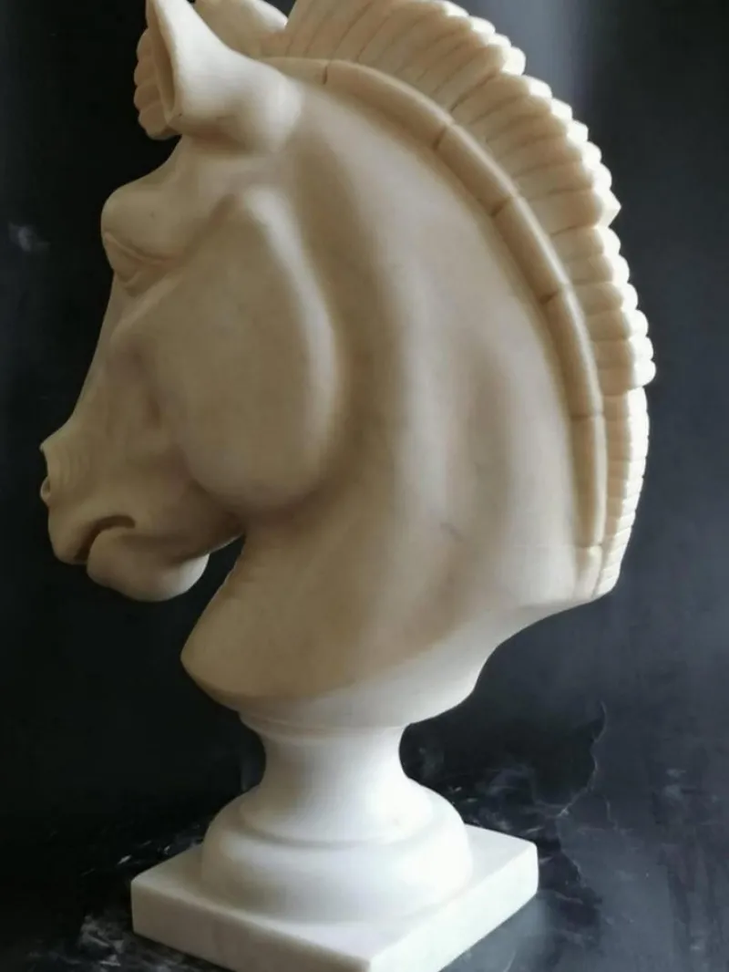 Pamono Italian Artist, Horse Head, Early 20th Century, Carrara Marble> Classical