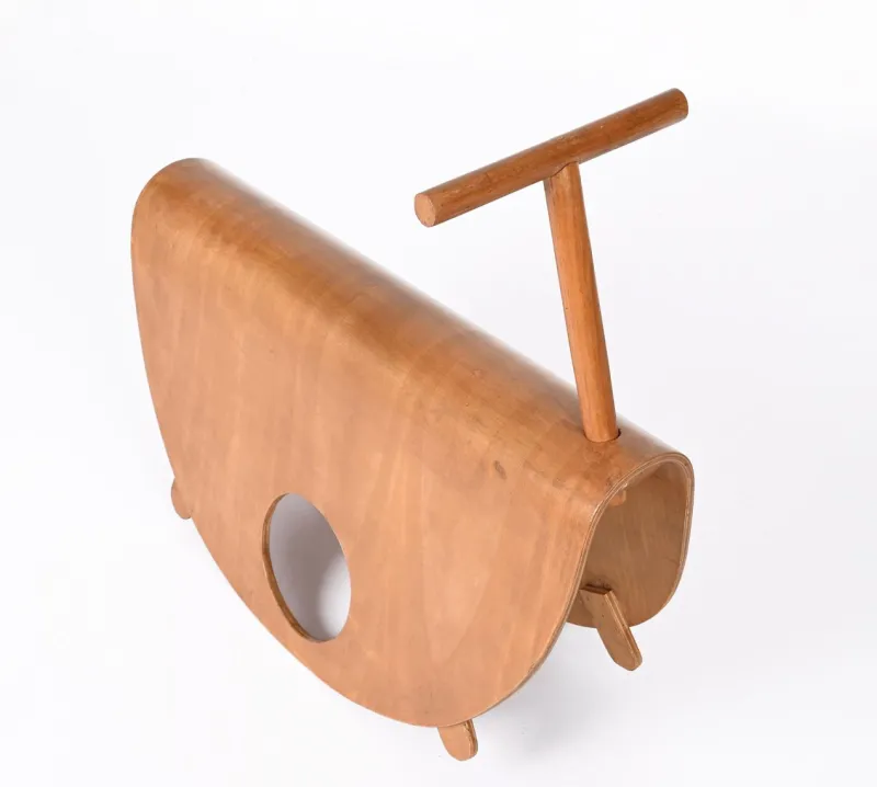 Pamono Italian Astolfo Curved Plywood Children's Rocking Chair by Peppe de Giuli for Design M, 1979> Children's Chairs