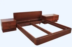 Pamono Italian Bed and Nightstands, 1960s, Set of 3> Daybeds & Chaises Lounges