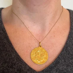 Best Pamono Italian Capricorn Zodiac 18k Yellow Gold Charm Pendant, 1970s