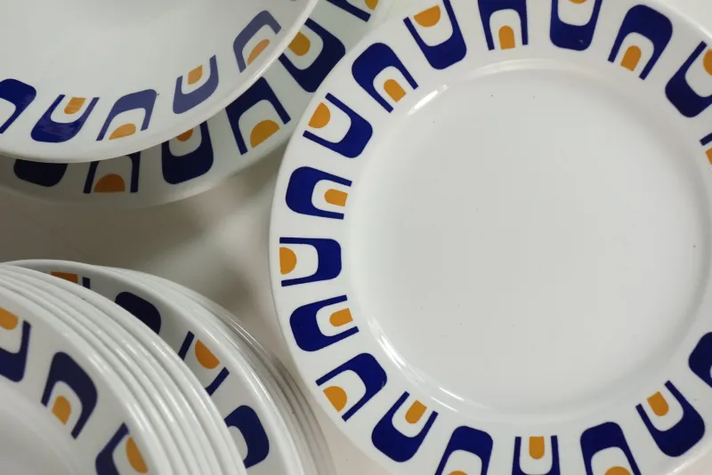 Hot Pamono Italian Ceramic Plates by Antonia Campi for Laveno, 1960s, Set of 26
