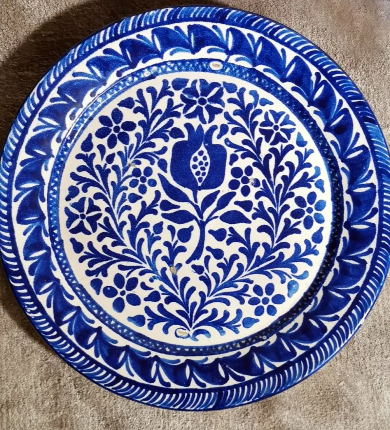 Pamono Italian Ceramic Plates with Cobalt Blue Decorations, Deruta, 1950s, Set of 5> Dinner Plates & Bowls