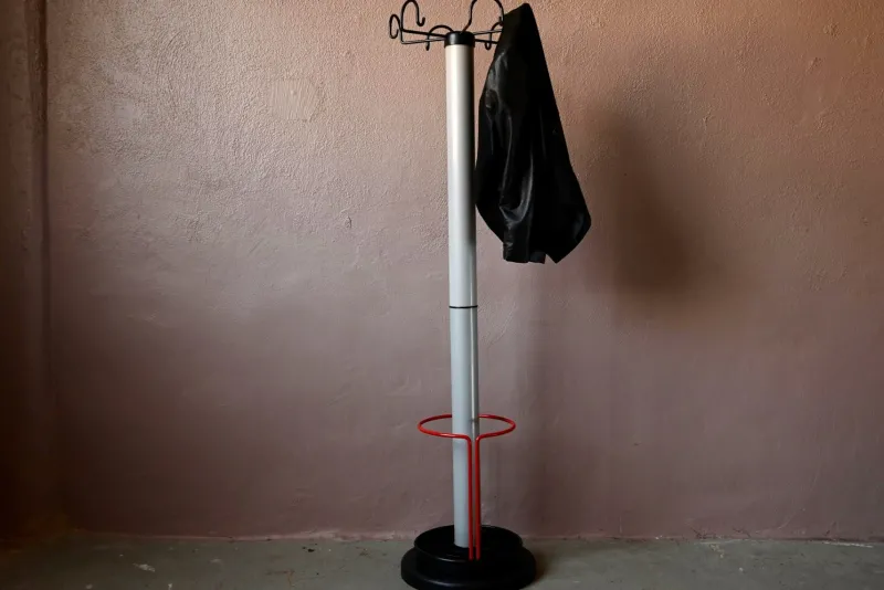 Pamono Italian Coat Rack, 1980s> Racks, Hooks & Valets