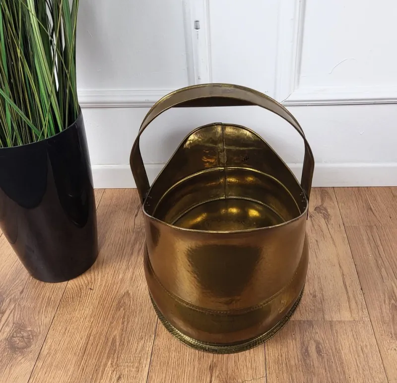 Pamono Italian Gilt Brass Bronze Fireplace Wood Log Holder Rack by Milo Baughman, 1970s> Fireplaces And Mantels