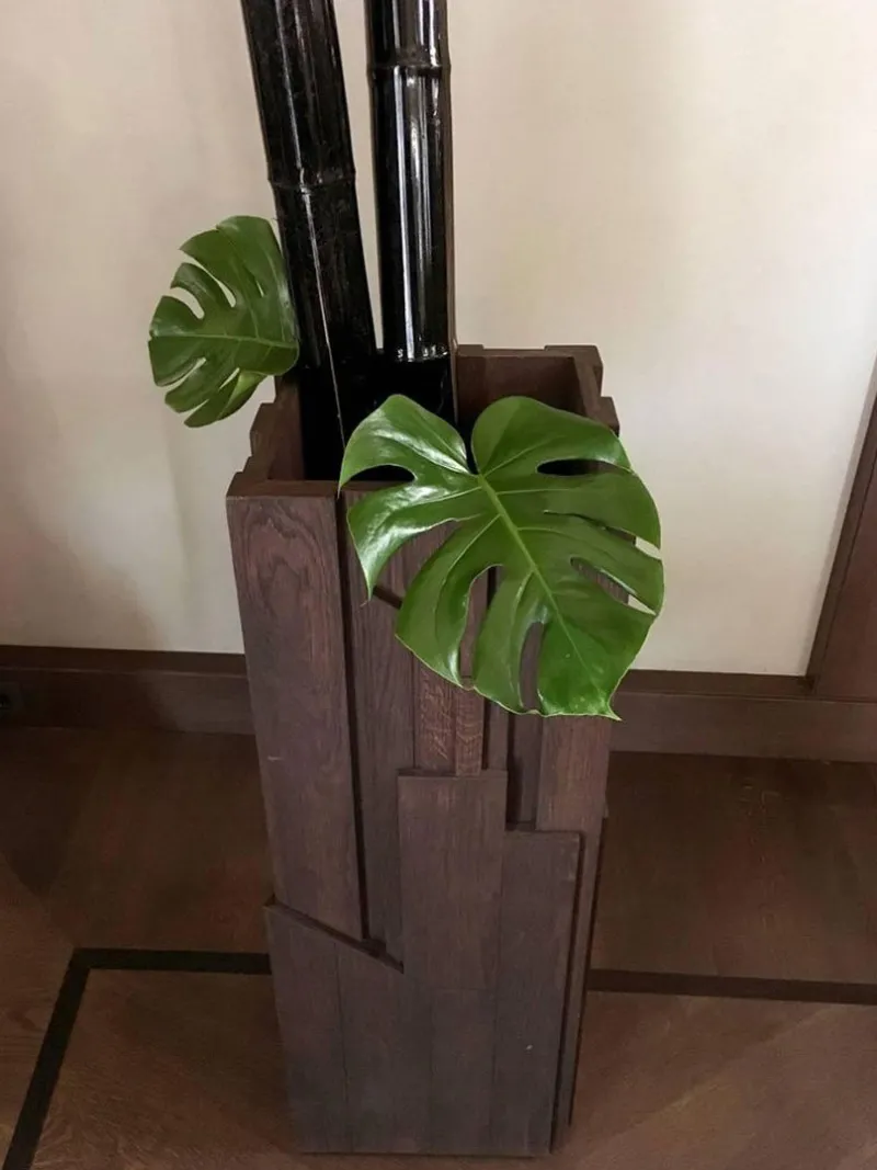 Pamono Italian Hand-Carved Oak Wood Column by Dimore Di Lucia Valzelli> Pedestals And Columns