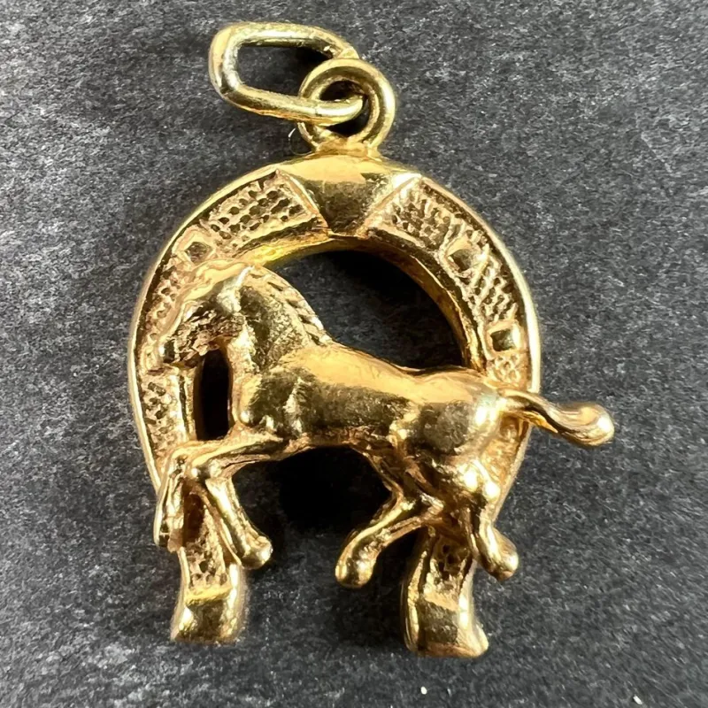 Online Pamono Italian 18k Yellow Gold Lucky Horseshoe Horse Charm Pendant, 1960s
