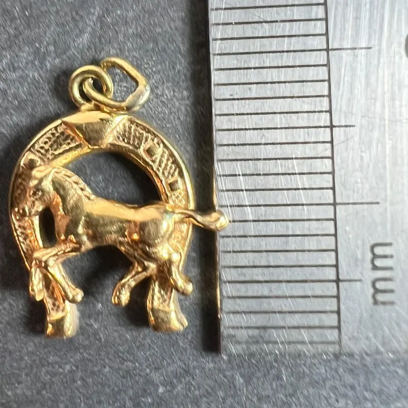Online Pamono Italian 18k Yellow Gold Lucky Horseshoe Horse Charm Pendant, 1960s