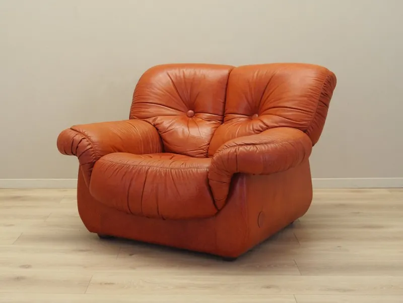 Pamono Italian Lounge Chair from Pellerossi, 1970s> Lounge Chairs & Armchairs