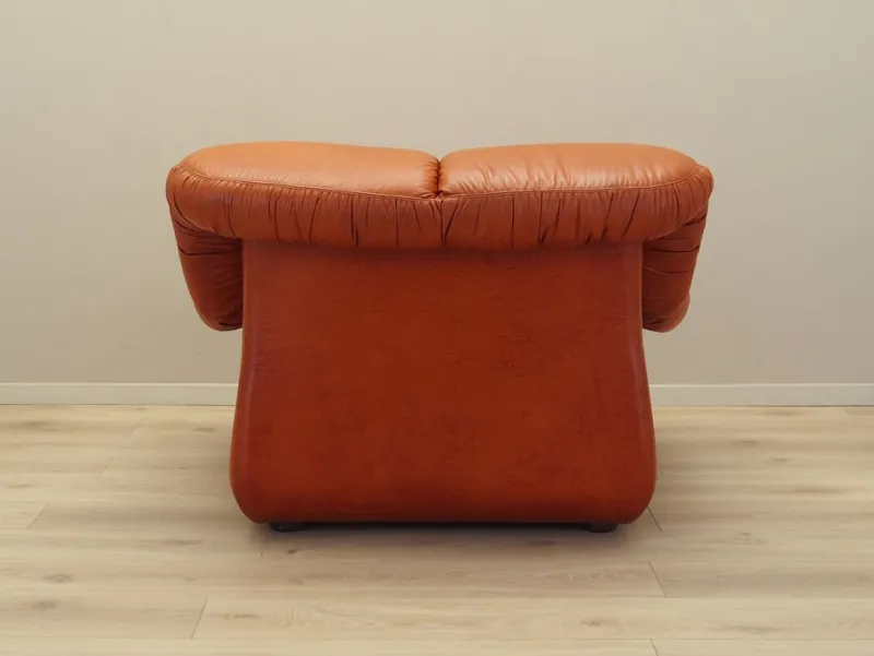 Pamono Italian Lounge Chair from Pellerossi, 1970s> Lounge Chairs & Armchairs