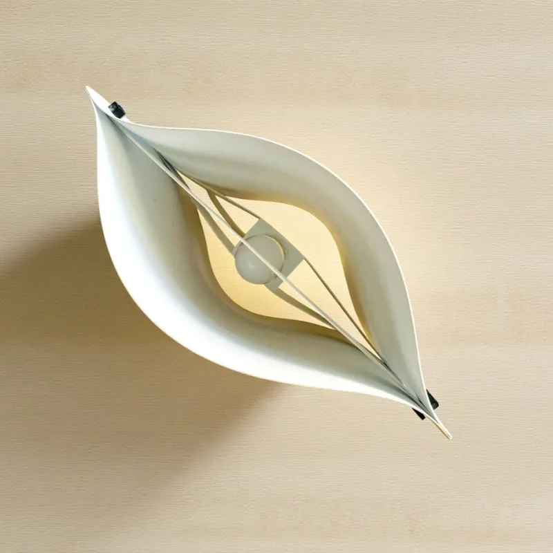 Discount Pamono Italian Modern Vela Table Lamp in White Acrylic by Samuel Parker, 1980s