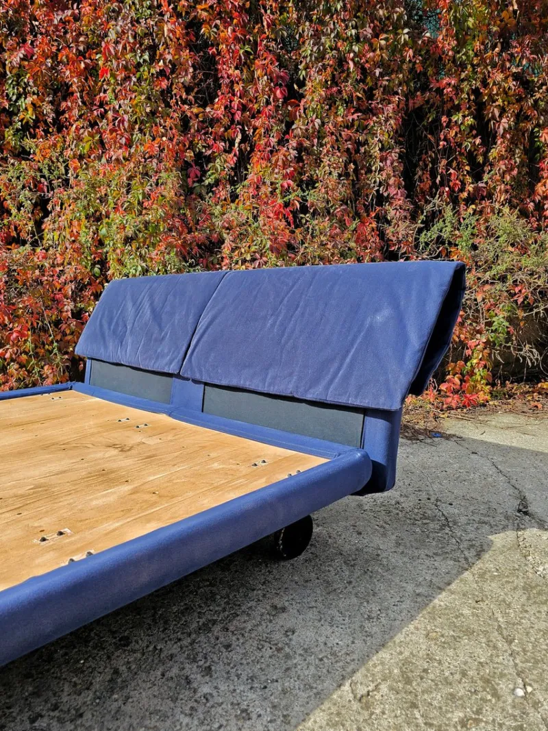 Pamono Italian Modernist Marlo Bed attributed to Afra and Tobia Scarpa for Molteni, 1982> Daybeds & Chaises Lounges