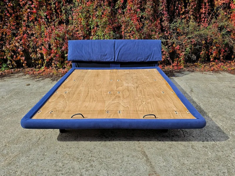 Pamono Italian Modernist Marlo Bed attributed to Afra and Tobia Scarpa for Molteni, 1982> Daybeds & Chaises Lounges