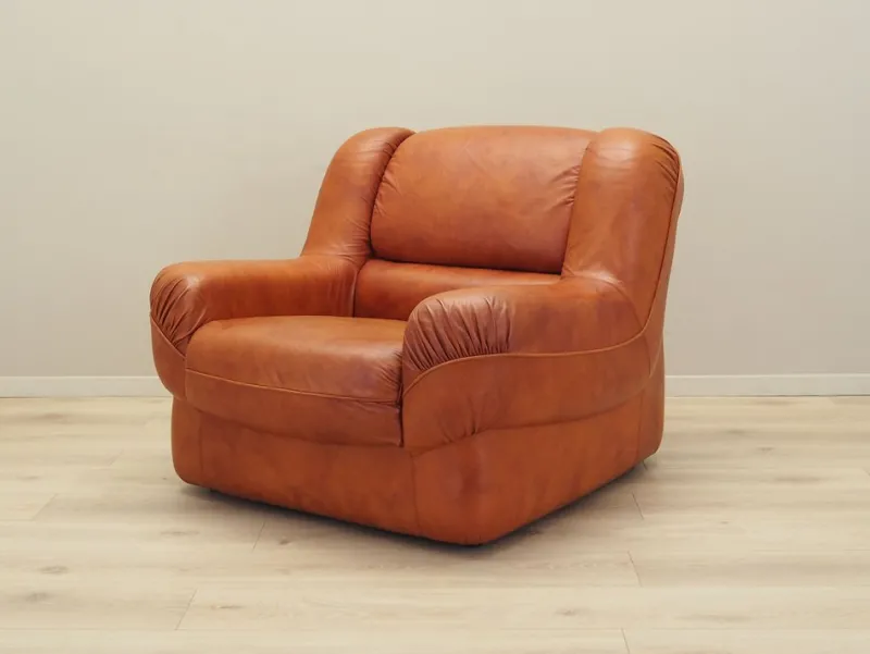 Pamono Italian Orange Armchair from Mimo Padova, 1970s> Lounge Chairs & Armchairs