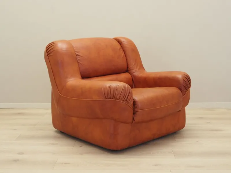 Pamono Italian Orange Armchair from Mimo Padova, 1970s> Lounge Chairs & Armchairs