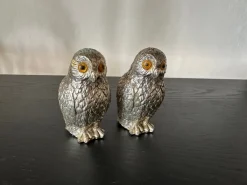 Pamono Italian Owl Shaped Salt and Pepper Shakers with Glass Eyes, 1970s, Set of 2> Salt & Pepper Shakers