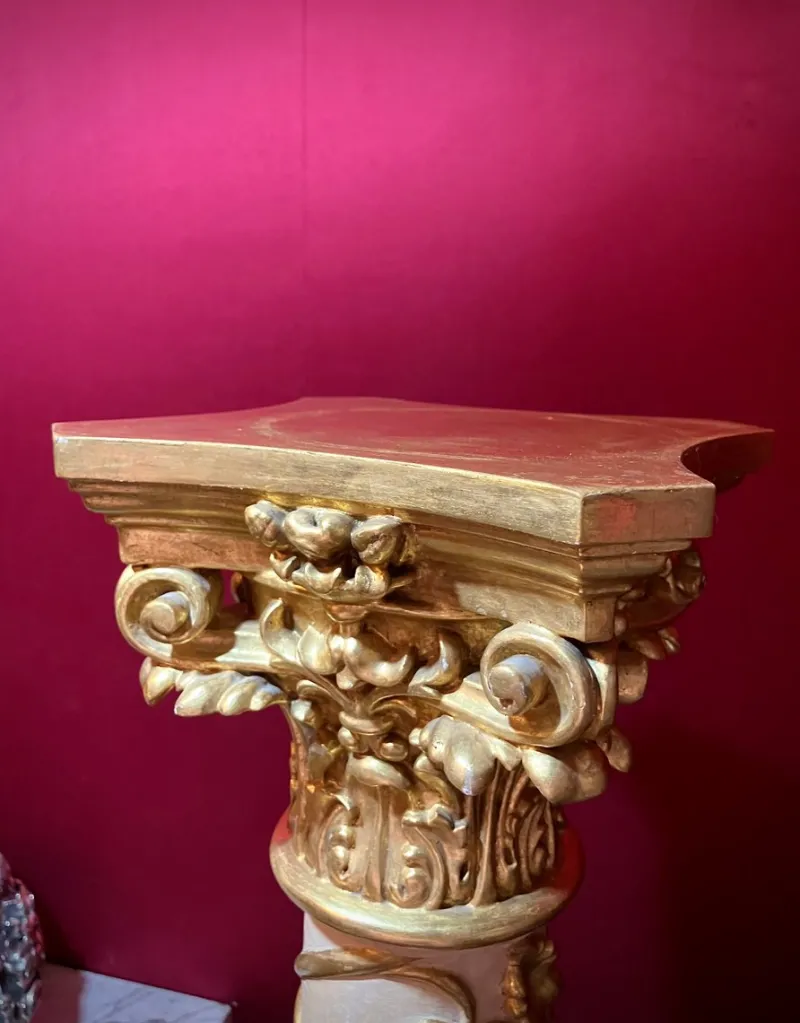 Pamono Italian Pedestal Column in White Lacquer and Gold Leaf> Pedestals And Columns