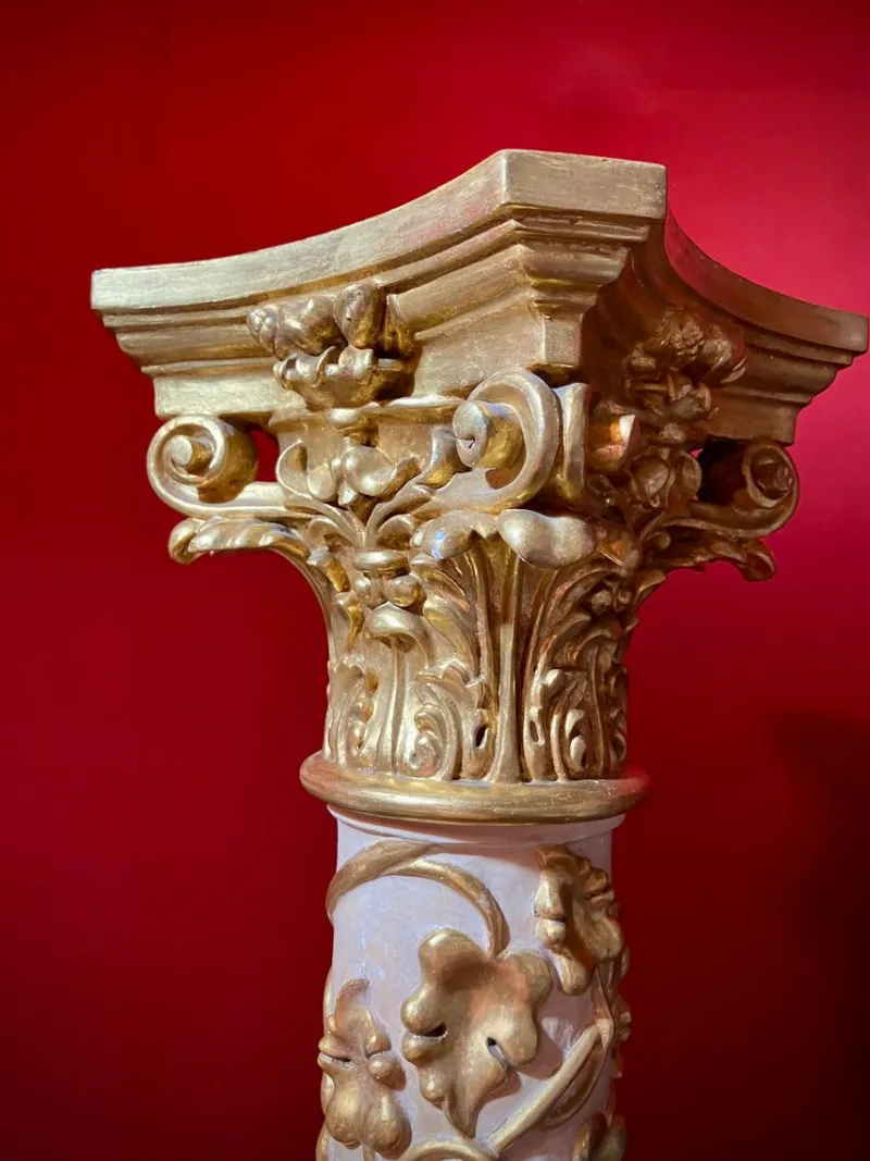 Pamono Italian Pedestal Column in White Lacquer and Gold Leaf> Pedestals And Columns