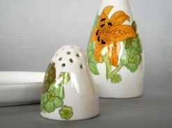 Pamono Italian Pottery Oil and Vinegar and Salt & Pepper Containers from Ernestine, 1950s, Set of 5><noscript><img width=