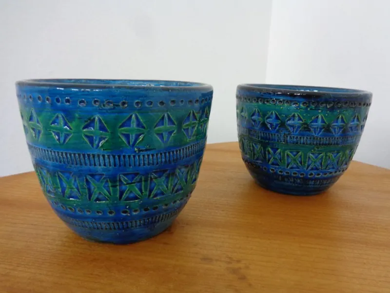 Online Pamono Italian Rimini Blue Ceramic Cachepots by Aldo Londi for Bitossi, 1960s, Set of 2