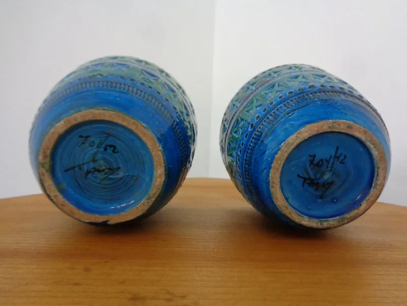 Online Pamono Italian Rimini Blue Ceramic Cachepots by Aldo Londi for Bitossi, 1960s, Set of 2