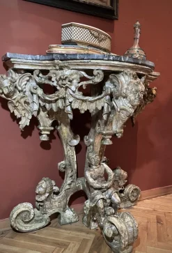Pamono Italian Sculptural Silver Mecca Gilding Console Tables, Set of 2><noscript><img width=
