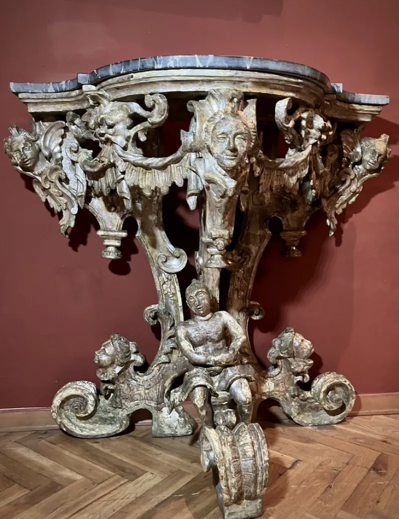 Pamono Italian Sculptural Silver Mecca Gilding Console Tables, Set of 2> Console Tables