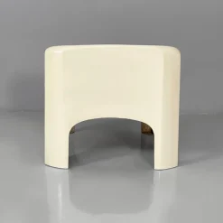 Clearance Pamono Italian Space Age Gaia Armchairs in White Fiberglass and Brown Leather by Carlo Bartoli for Arflex, 1970s, Set of 2