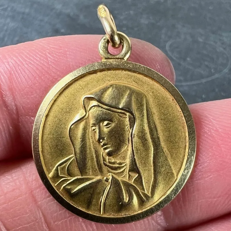 Pamono Italian Unoaerre 18k Yellow Gold Virgin Mary Medal Pendant, 1960s> Necklaces