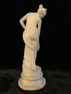 Discount Pamono Italian Venus Alabaster Sculpture, 19th Century