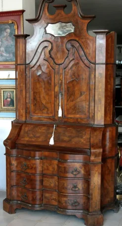 Hot Pamono Italian Walnut and Burl Walnut Lombard Trumeau, Northern Italy, 19th Century