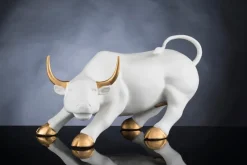 Sale Pamono Italian White and Gold Ceramic Wall Street Bull Sculpture from VGnewtrend