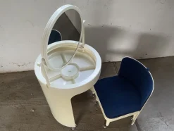Best Pamono Italian White Dressing Table and Chair from Studio Kastilia, 1970s, Set of 2