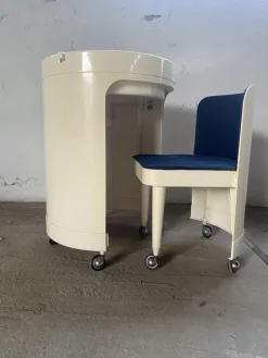 Best Pamono Italian White Dressing Table and Chair from Studio Kastilia, 1970s, Set of 2