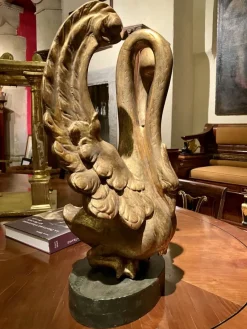 Pamono Ittalian Artist, Empire Period Decorative Swan Sculptures, 1800s, Giltwood, Set of 2><noscript><img width=