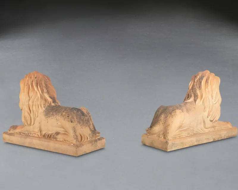 Pamono J M Craig, Large Lion Statues, 19th Century, Terracotta, Set of 2> Sculpture