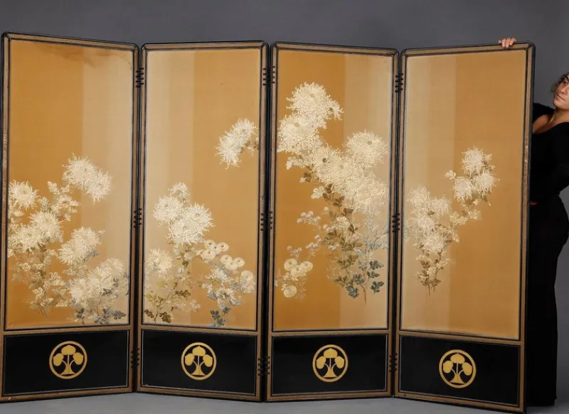 Pamono Japanese Chrysanthemum Screen, 1890> Room Dividers & Screens