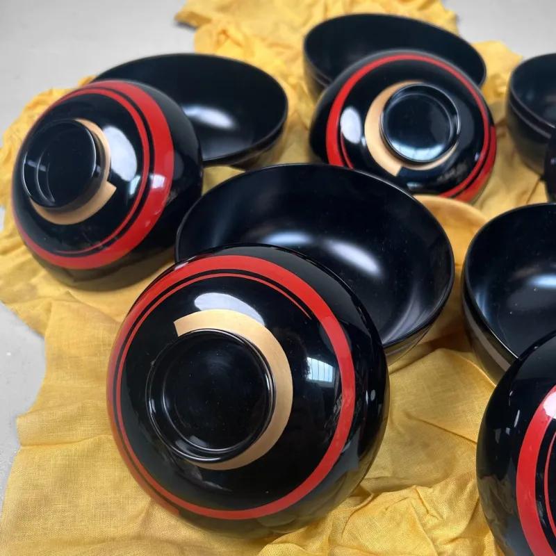 Pamono Japanese Lacquerware Bowls, 1970s, Set of 5> Serving Dishes