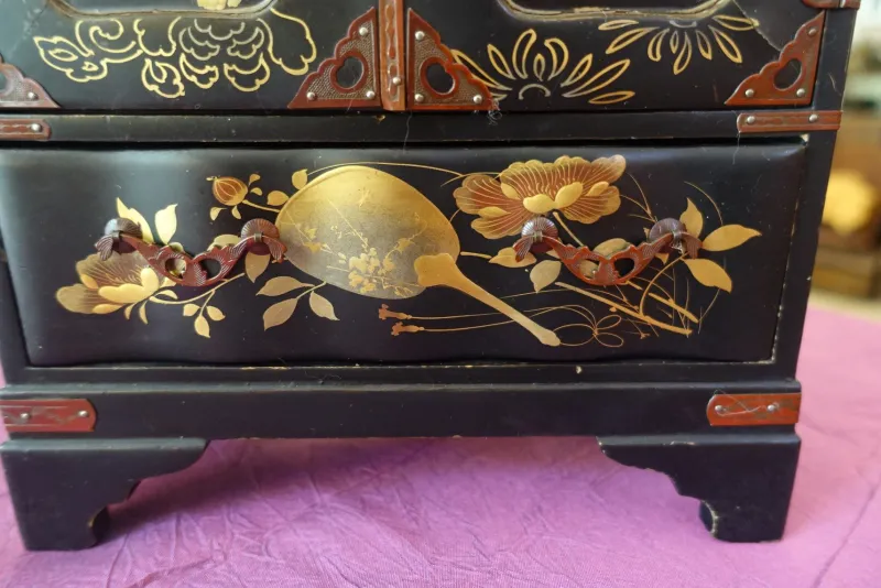 Clearance Pamono Japanese Meiji Lacquered Cabinet