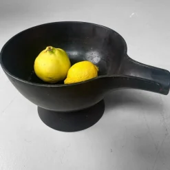 Pamono Japanese Pouring Bowl in Black Lacquered Wood, 1900s-1930s><noscript><img width=