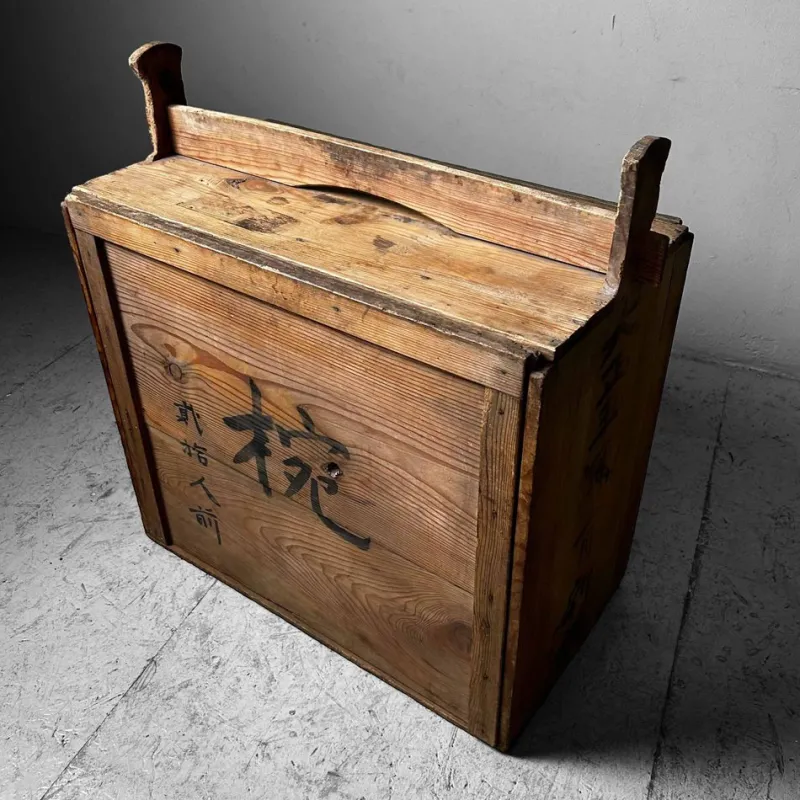 Pamono Japanese Taishō Era Mokubako Storage Box in Wood, 1920s> Trunks Crates & Baskets